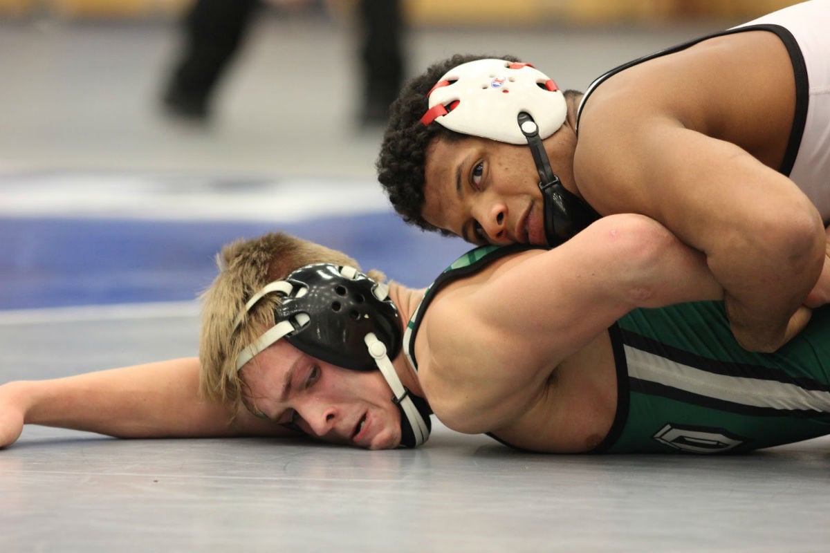 Portage Edges Crown Point, Chesterton in 2016 DAC Wrestling Tournament