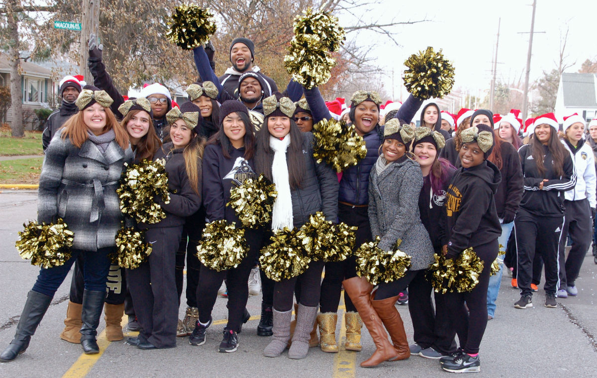 2015 Holiday Season Kicks Off in Hammond with Annual Parade