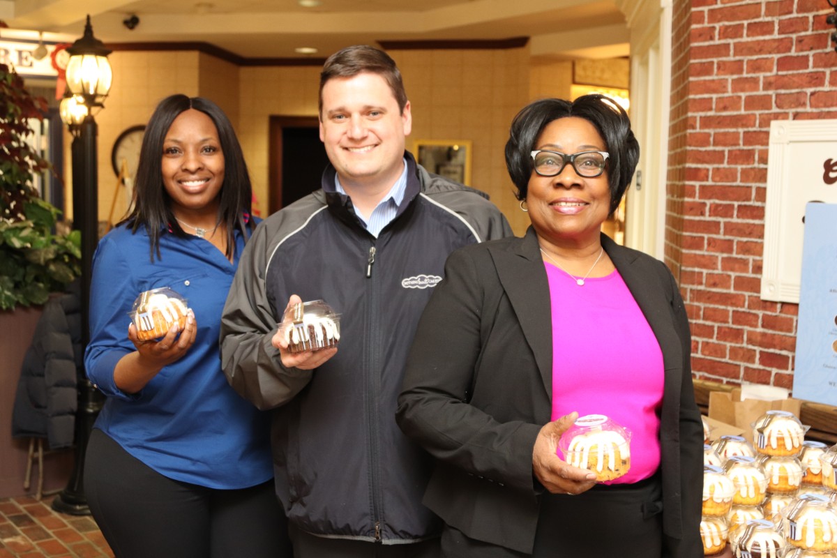 Dyer Rehab Seniors Have Resource Fair