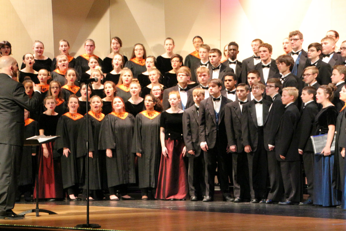 La Porte High School Hosts 2017 Fall Choir Concert