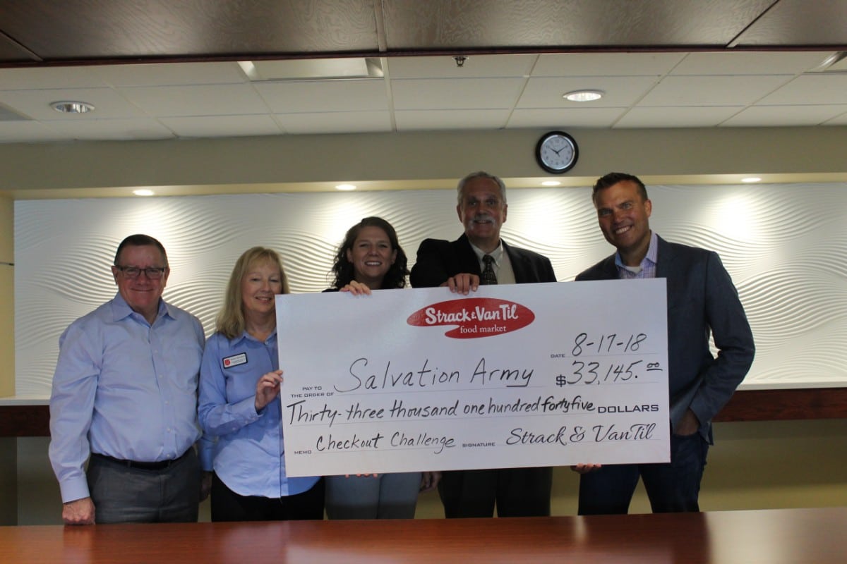 Strack &amp; Van Til “Rounds Up” for Salvation Army in Checkout Challenge